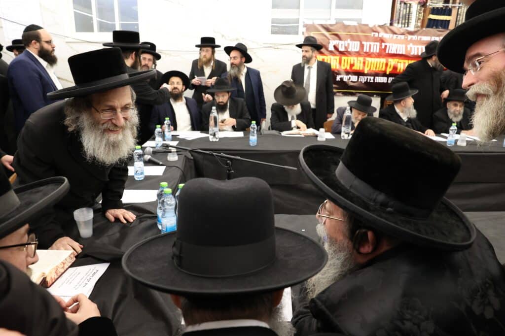 ללא פשרות: הרבנים הכריזו על עצרת רבבות נגד גזירת הגיוס