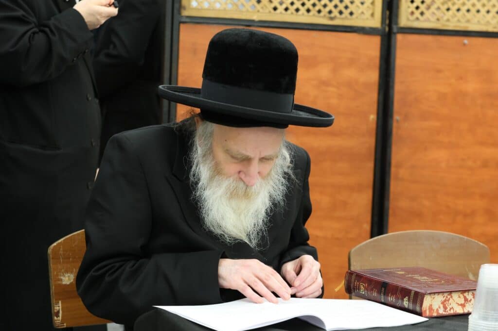 ללא פשרות: הרבנים הכריזו על עצרת רבבות נגד גזירת הגיוס