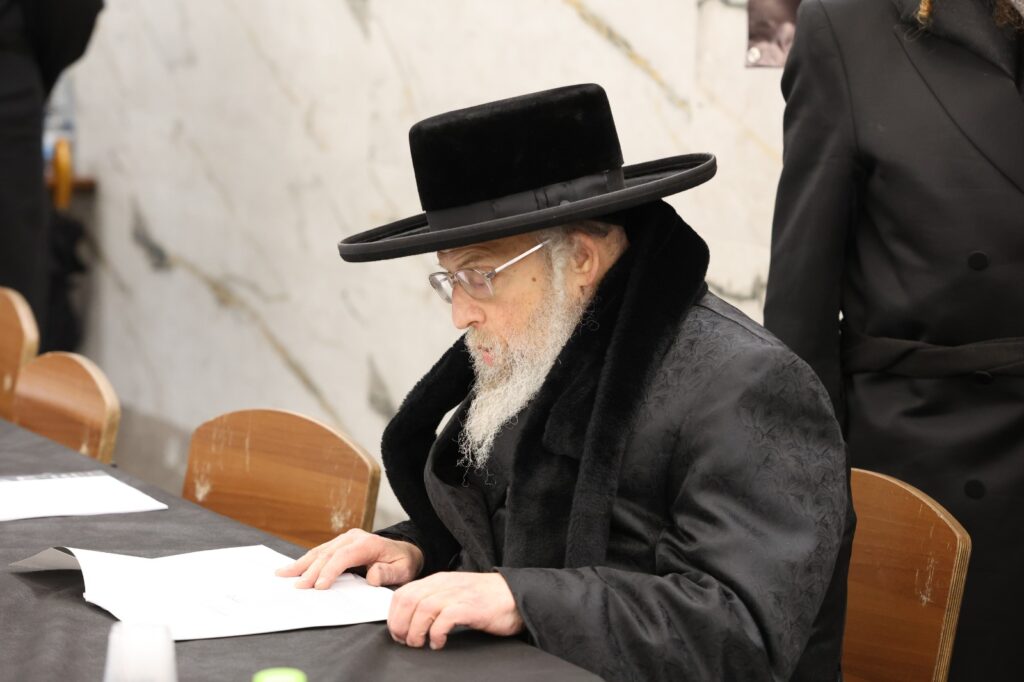 ללא פשרות: הרבנים הכריזו על עצרת רבבות נגד גזירת הגיוס