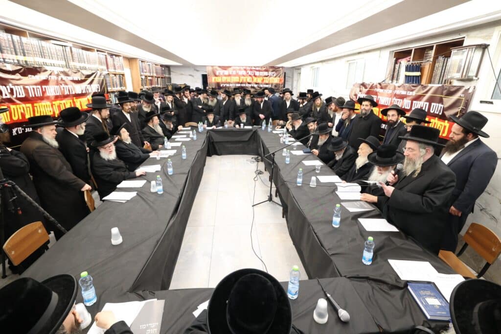 ללא פשרות: הרבנים הכריזו על עצרת רבבות נגד גזירת הגיוס