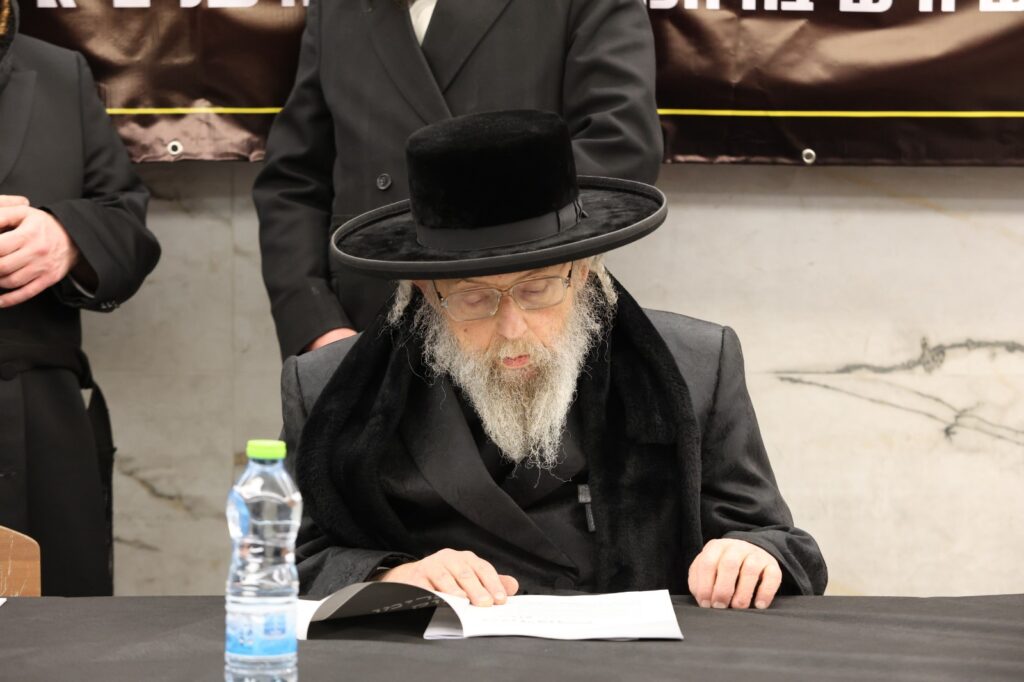 ללא פשרות: הרבנים הכריזו על עצרת רבבות נגד גזירת הגיוס