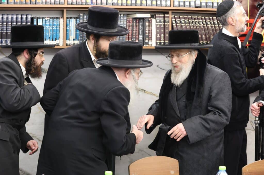 ללא פשרות: הרבנים הכריזו על עצרת רבבות נגד גזירת הגיוס