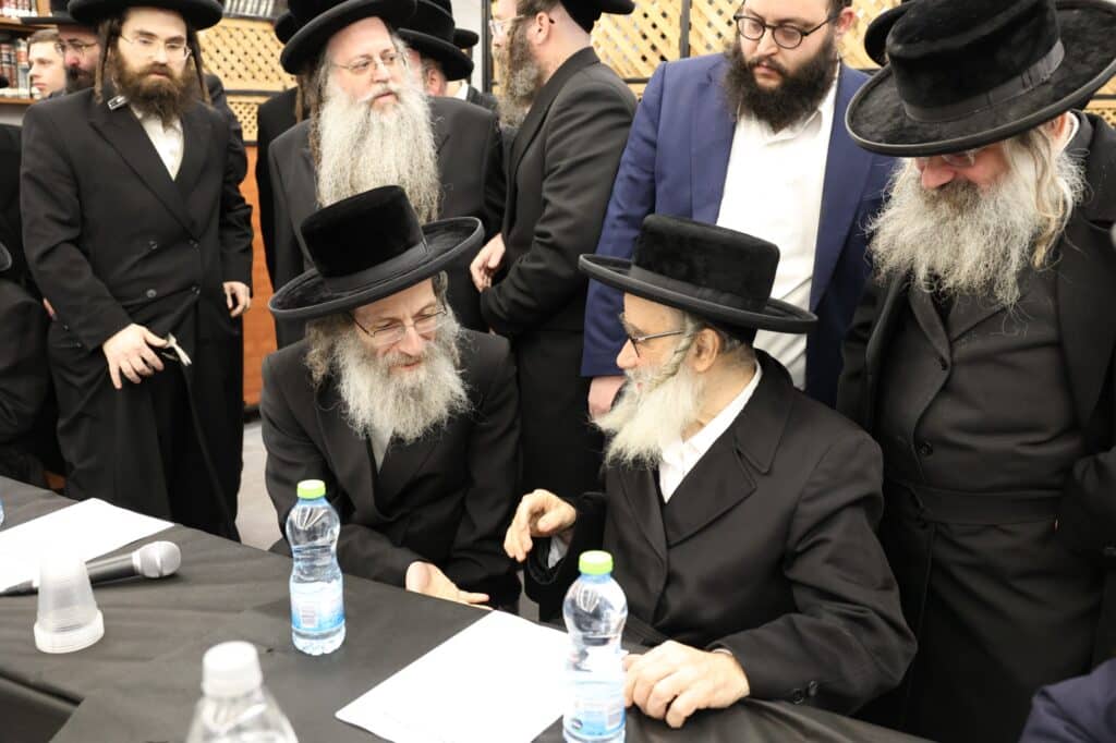 ללא פשרות: הרבנים הכריזו על עצרת רבבות נגד גזירת הגיוס