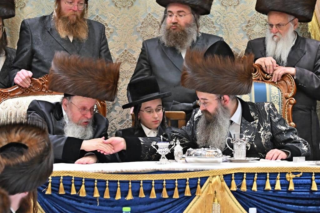 גלריה: שמחת הבר מצווה לבן כבו"ק האדמו"ר מסאדיגורא