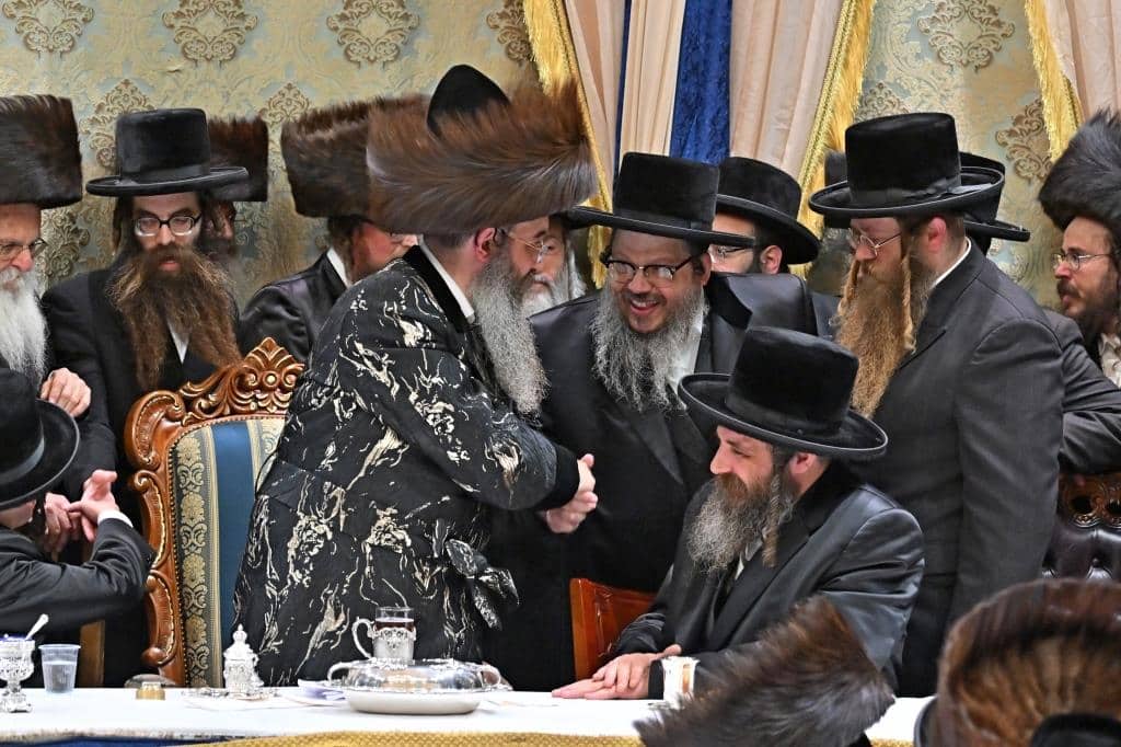 גלריה: שמחת הבר מצווה לבן כבו"ק האדמו"ר מסאדיגורא