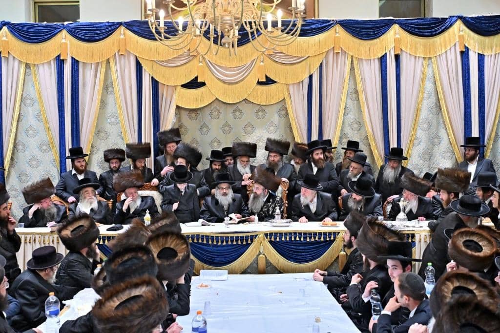 גלריה: שמחת הבר מצווה לבן כבו"ק האדמו"ר מסאדיגורא