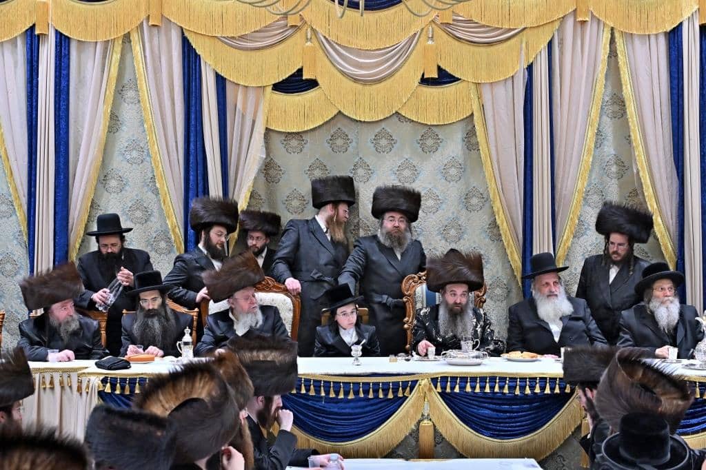 גלריה: שמחת הבר מצווה לבן כבו"ק האדמו"ר מסאדיגורא