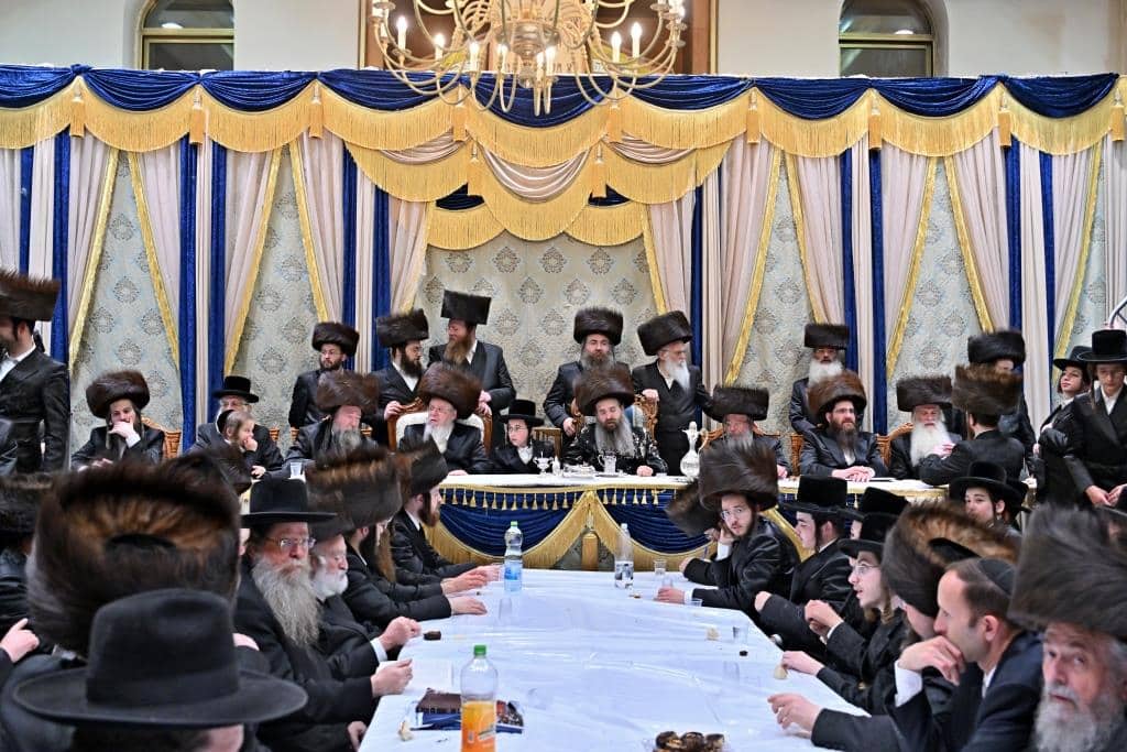 גלריה: שמחת הבר מצווה לבן כבו"ק האדמו"ר מסאדיגורא