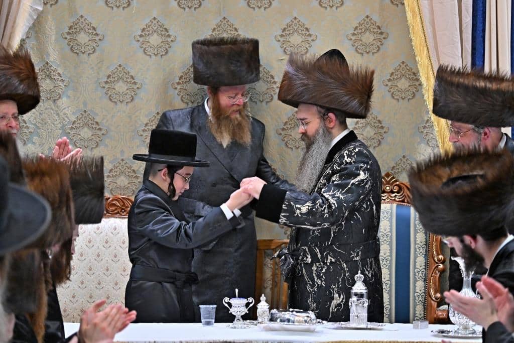 גלריה: שמחת הבר מצווה לבן כבו"ק האדמו"ר מסאדיגורא