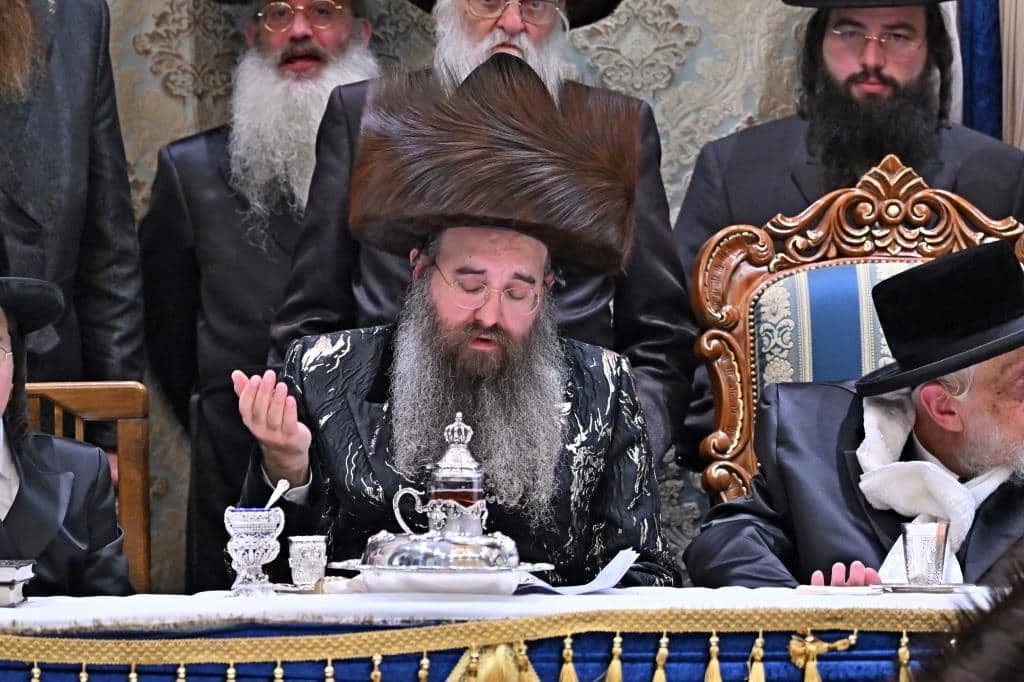 גלריה: שמחת הבר מצווה לבן כבו"ק האדמו"ר מסאדיגורא