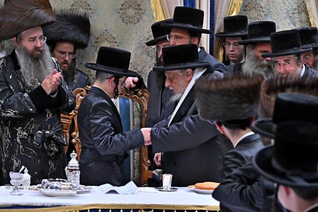 גלריה: שמחת הבר מצווה לבן כבו"ק האדמו"ר מסאדיגורא