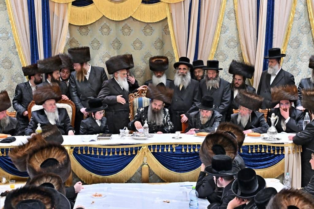 גלריה: שמחת הבר מצווה לבן כבו"ק האדמו"ר מסאדיגורא