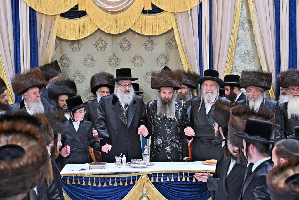 גלריה: שמחת הבר מצווה לבן כבו"ק האדמו"ר מסאדיגורא