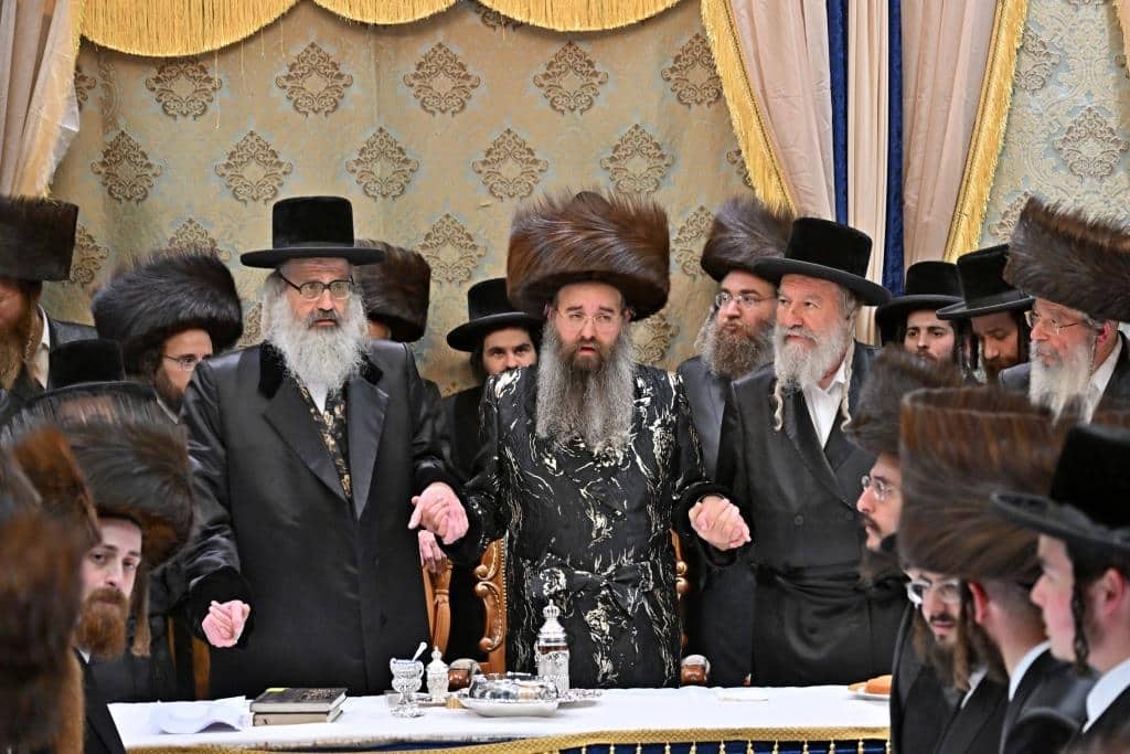 גלריה: שמחת הבר מצווה לבן כבו"ק האדמו"ר מסאדיגורא