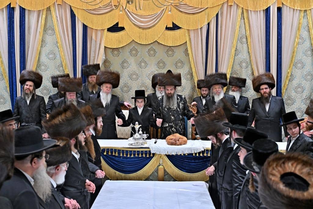 גלריה: שמחת הבר מצווה לבן כבו"ק האדמו"ר מסאדיגורא