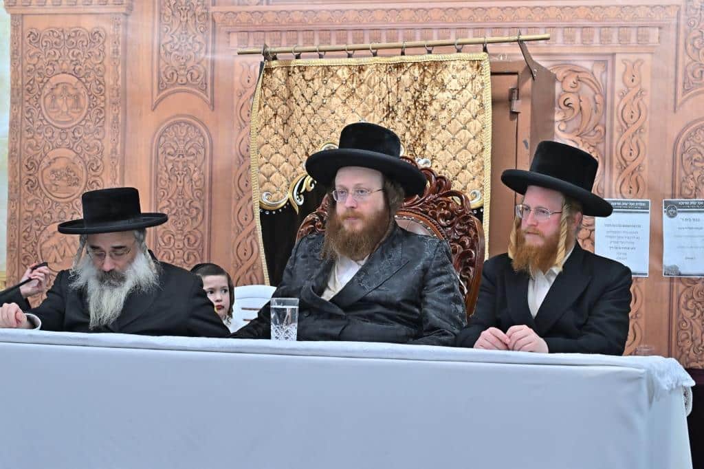 חנוכה בספינקא ב"ש: מעמד ההדלקה וחלוקת דמי חנוכה