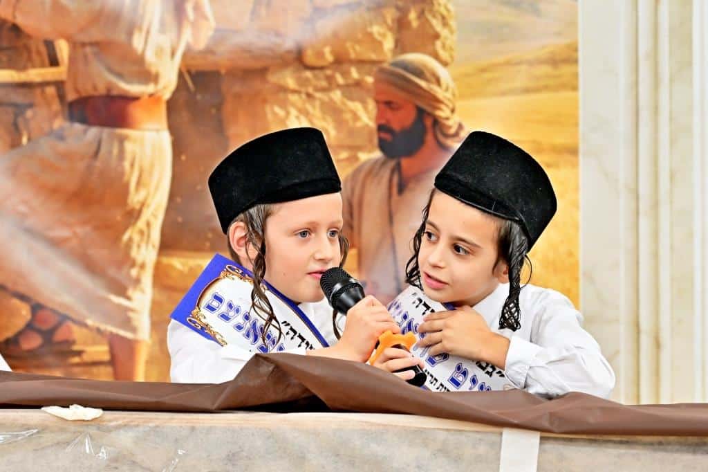 תלמידי ישיבת פומפדיתא חגגו את התחלת לימוד הגמרא