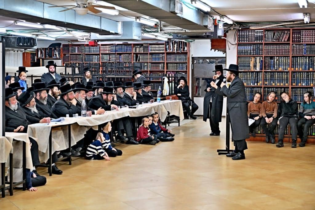 תלמידי ישיבת פומפדיתא חגגו את התחלת לימוד הגמרא