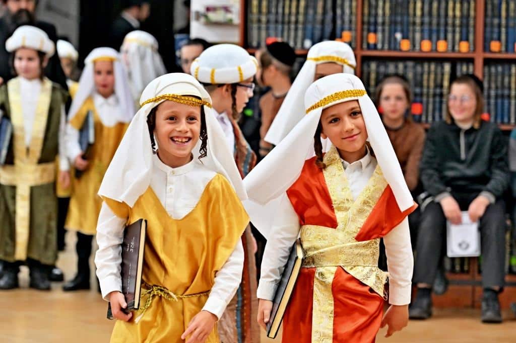 תלמידי ישיבת פומפדיתא חגגו את התחלת לימוד הגמרא