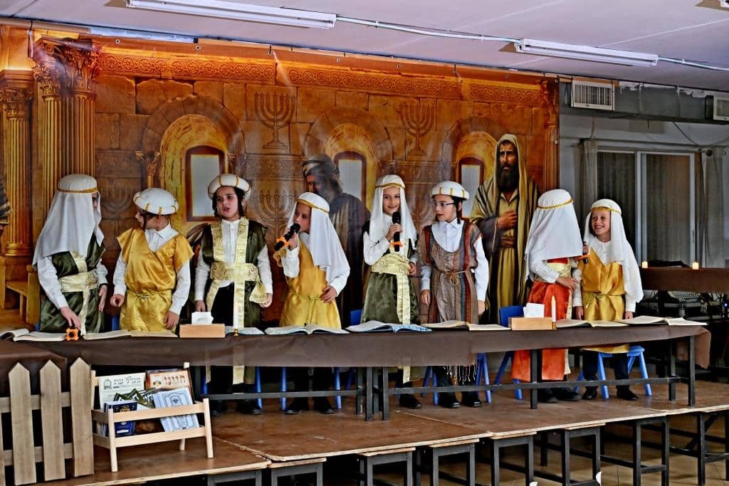 תלמידי ישיבת פומפדיתא חגגו את התחלת לימוד הגמרא