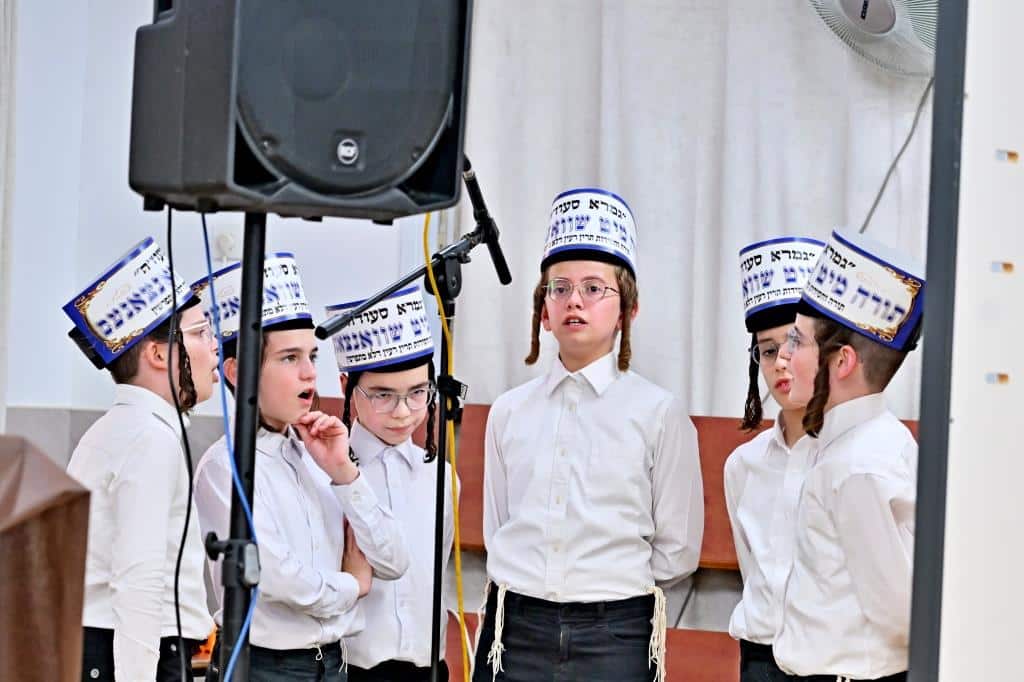 תלמידי ישיבת פומפדיתא חגגו את התחלת לימוד הגמרא