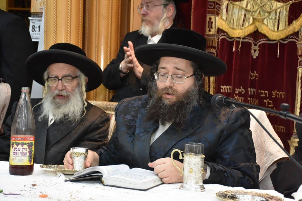 מעמד טיש בצאנז זמיגרד ביומא דהילולא לבעל הביכורי חיים מעמד טיש בצאנז זמיגרד ביומא דהילולא לבעל הביכורי חיים