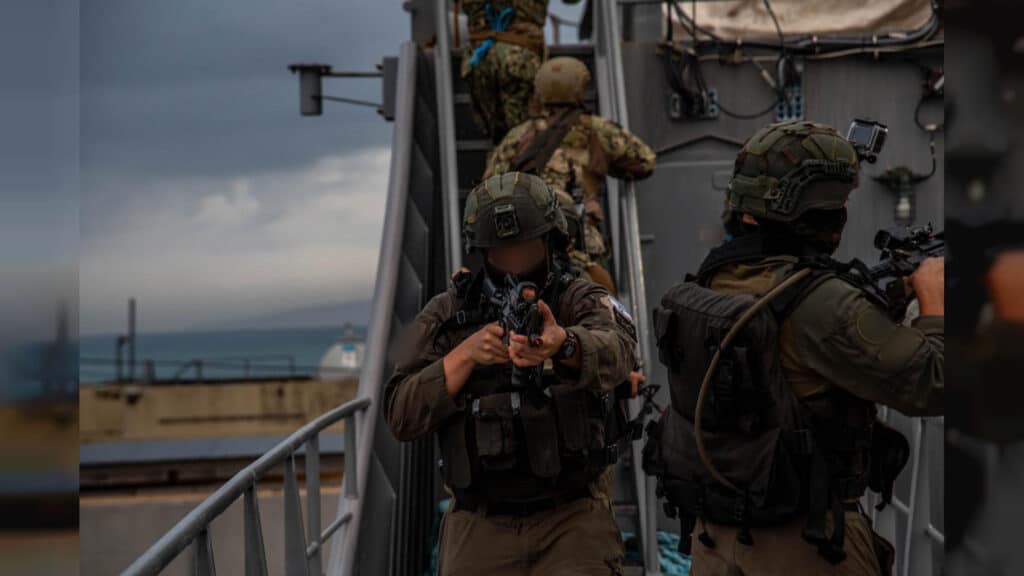 חיל הים תרגלו עם צבא ארה"ב בלב ים התיכון: צפו בתיעודים חיל הים תרגלו עם צבא ארה"ב בלב ים התיכון: צפו בתיעודים