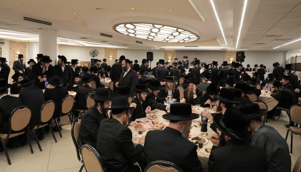 שמחת אירוסי בת זקוניו של כ"ק האדמו"ר מקאסאן שליט"א