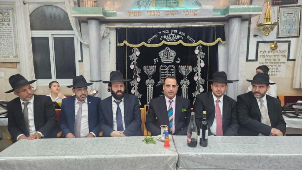 איצקוביץ': הפיוס הליטאי והזמר החסידי ששר בתימנית איצקוביץ': הפיוס הליטאי והזמר החסידי ששר בתימנית