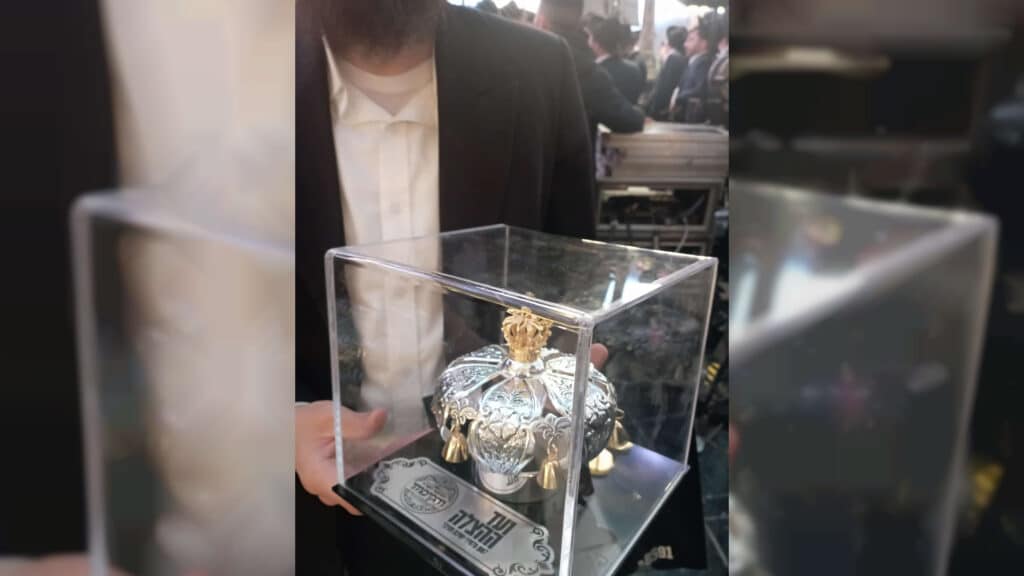 המשב"ק: המשפחה שחזרה לכהונה והמעורר שחסר בפוניבז'