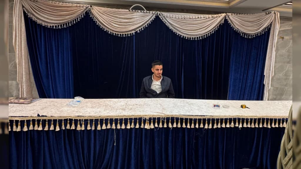 איצקוביץ': הפיוס הליטאי והזמר החסידי ששר בתימנית איצקוביץ': הפיוס הליטאי והזמר החסידי ששר בתימנית