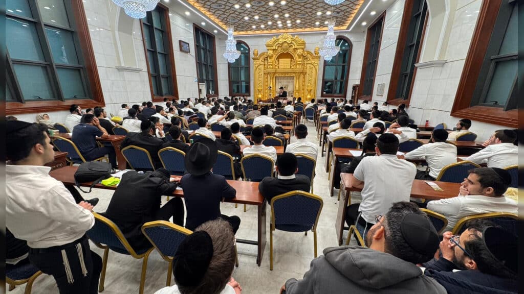 המשב"ק: המשפחה שחזרה לכהונה והמעורר שחסר בפוניבז'