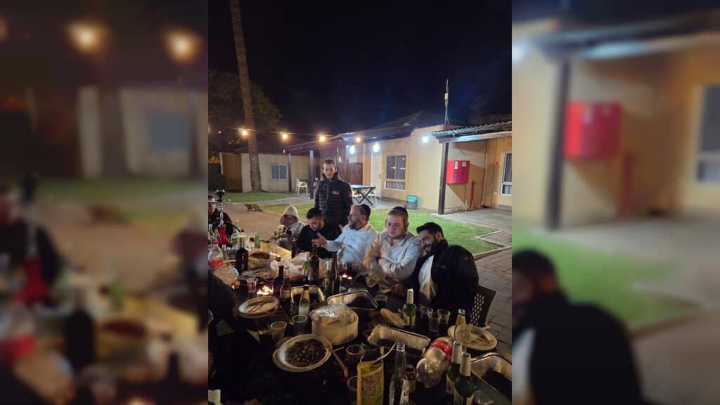 איצקוביץ': הפיוס הליטאי והזמר החסידי ששר בתימנית איצקוביץ': הפיוס הליטאי והזמר החסידי ששר בתימנית