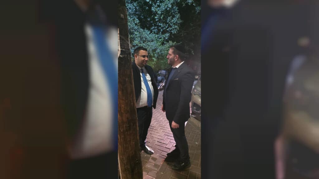 איצקוביץ': הפיוס הליטאי והזמר החסידי ששר בתימנית איצקוביץ': הפיוס הליטאי והזמר החסידי ששר בתימנית