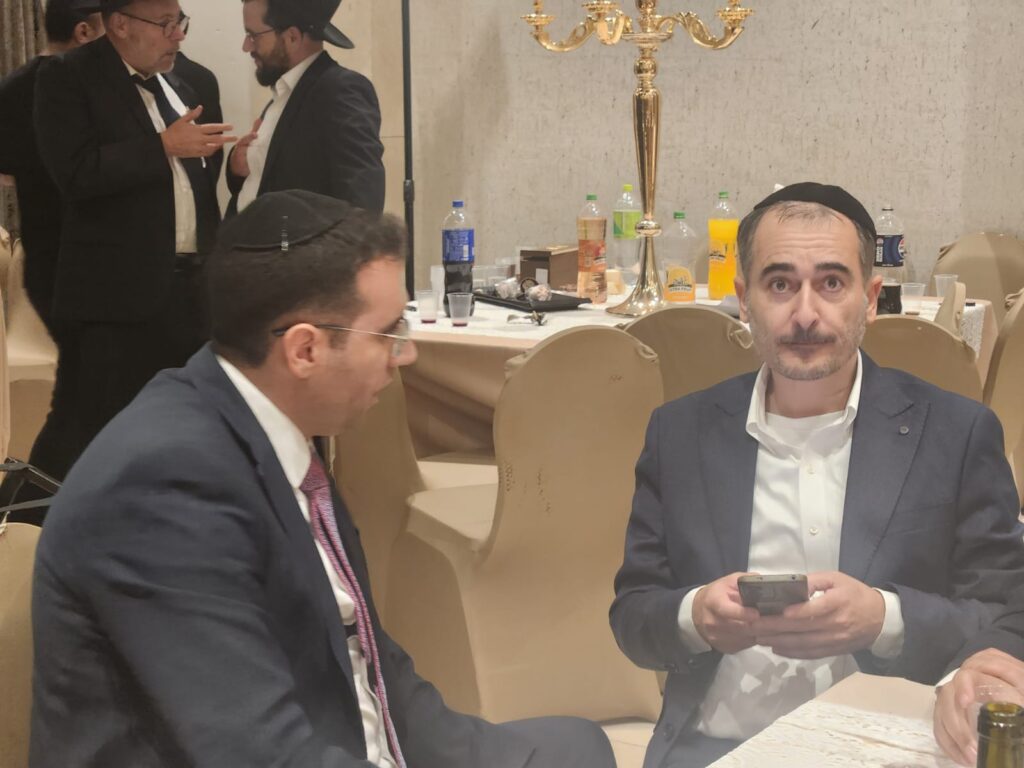 איצקוביץ': הפיוס הליטאי והזמר החסידי ששר בתימנית איצקוביץ': הפיוס הליטאי והזמר החסידי ששר בתימנית