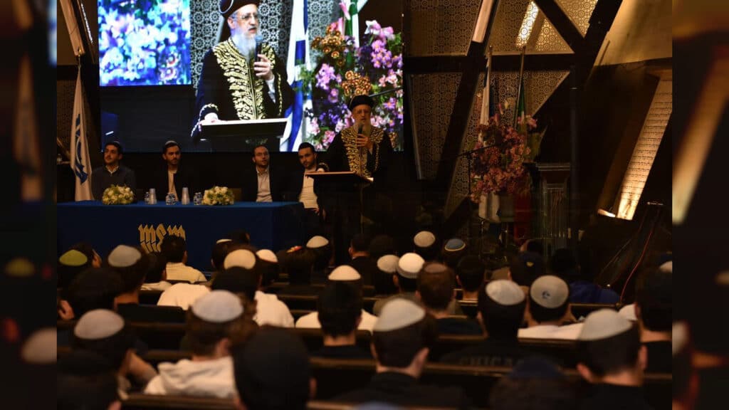 המשב"ק: המשפחה שחזרה לכהונה והמעורר שחסר בפוניבז'