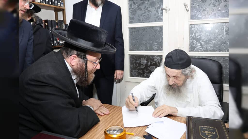 איצקוביץ': התקרית על הכביש ועוגת השטריימל לסמנכ"ל איצקוביץ': התקרית על הכביש ועוגת השטריימל לסמנכ"ל