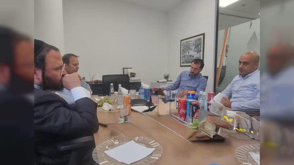 איצקוביץ': התקרית על הכביש ועוגת השטריימל לסמנכ"ל איצקוביץ': התקרית על הכביש ועוגת השטריימל לסמנכ"ל