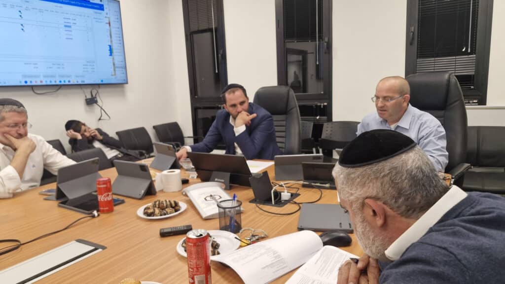 איצקוביץ': התקרית על הכביש ועוגת השטריימל לסמנכ"ל איצקוביץ': התקרית על הכביש ועוגת השטריימל לסמנכ"ל