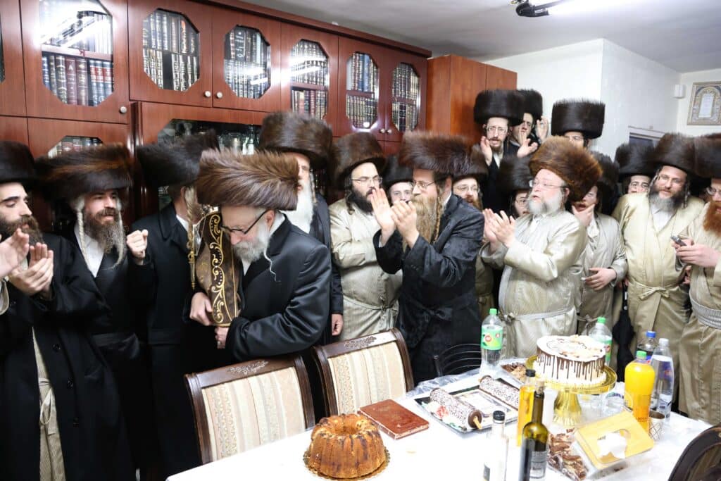 הכנסת ספר תורה לביהמ"ד "אהל הדסה" בבית שמש