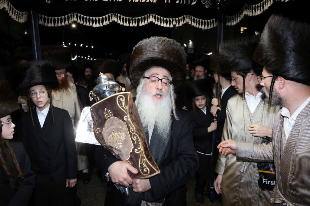 הכנסת ספר תורה לביהמ"ד "אהל הדסה" בבית שמש