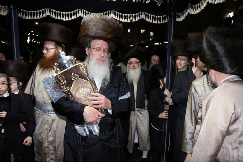 הכנסת ספר תורה לביהמ"ד "אהל הדסה" בבית שמש