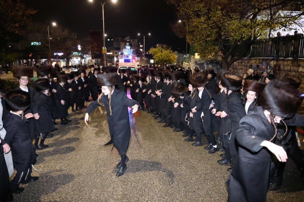 הכנסת ספר תורה לביהמ"ד "אהל הדסה" בבית שמש