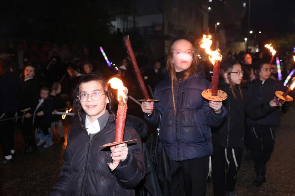 הכנסת ספר תורה לביהמ"ד "אהל הדסה" בבית שמש