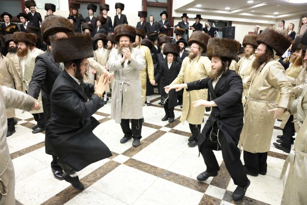 הכנסת ספר תורה לביהמ"ד "אהל הדסה" בבית שמש