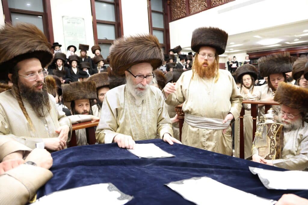 הכנסת ספר תורה לביהמ"ד "אהל הדסה" בבית שמש