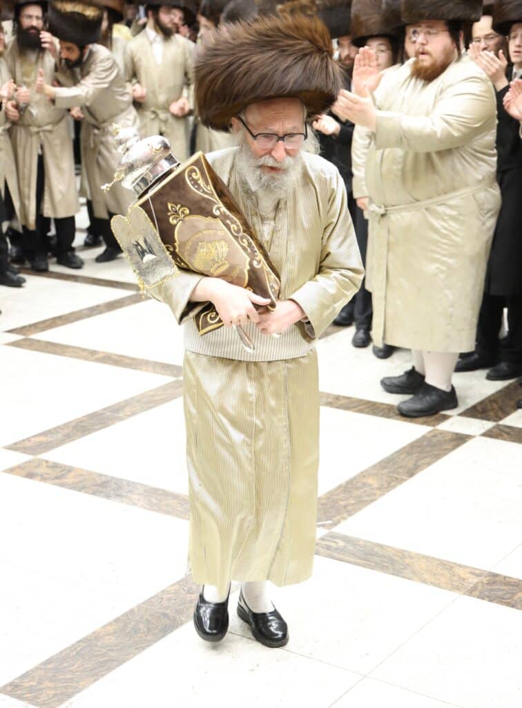 הכנסת ספר תורה לביהמ"ד "אהל הדסה" בבית שמש