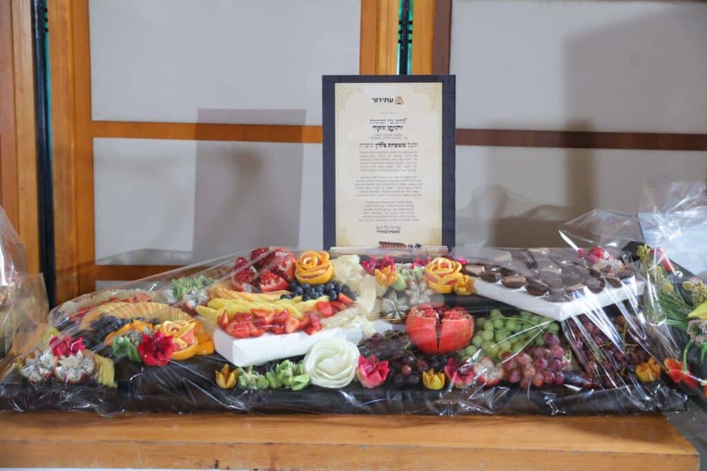 רבנים, אדמו"רים ואישי ציבור השתתפו בבר המצווה לבנו של היזם איציק פילץ