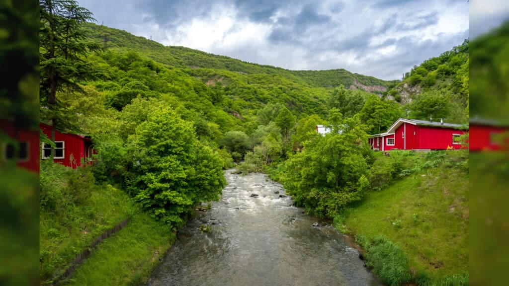 חנוכה באור אחר: חופשת החורף החלומית בטביליסי עכשיו בהטבה בלעדית לגולשי המחדש