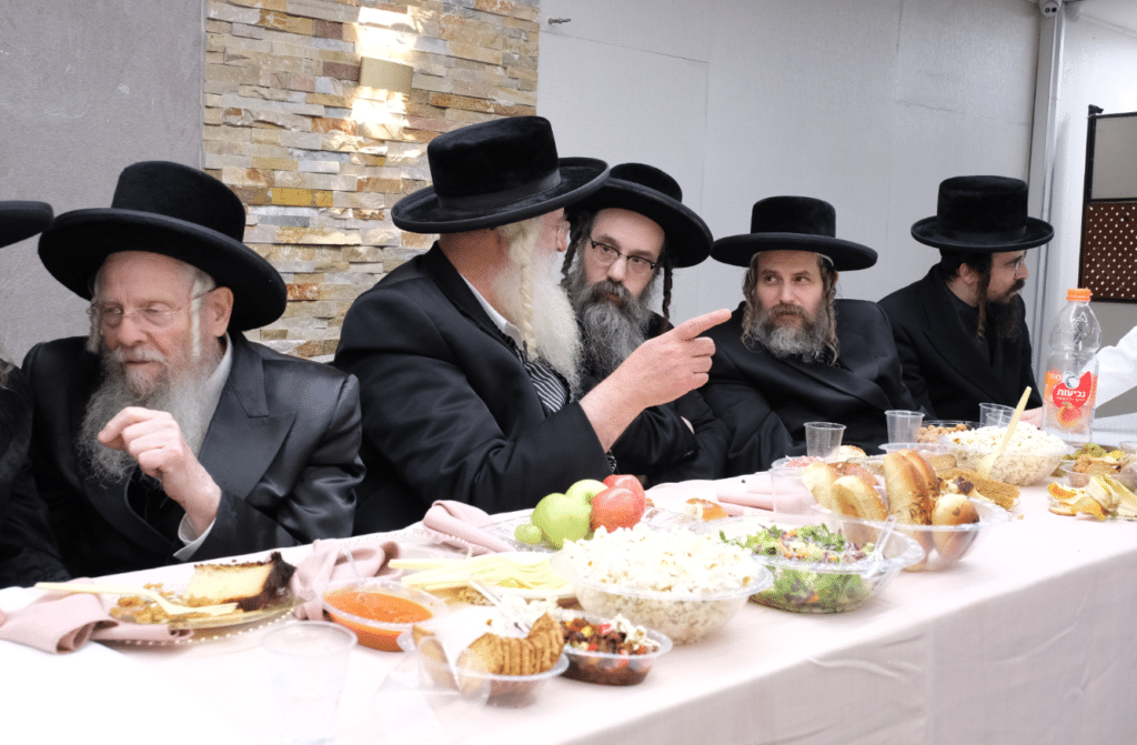 שמחת אירוסי בת זקוניו של כ"ק האדמו"ר מקאסאן שליט"א